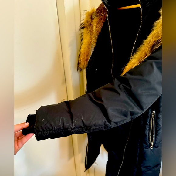 TRISH Powder Touch down coat with natural fur signature Mackage Collar - Picture 13 of 16